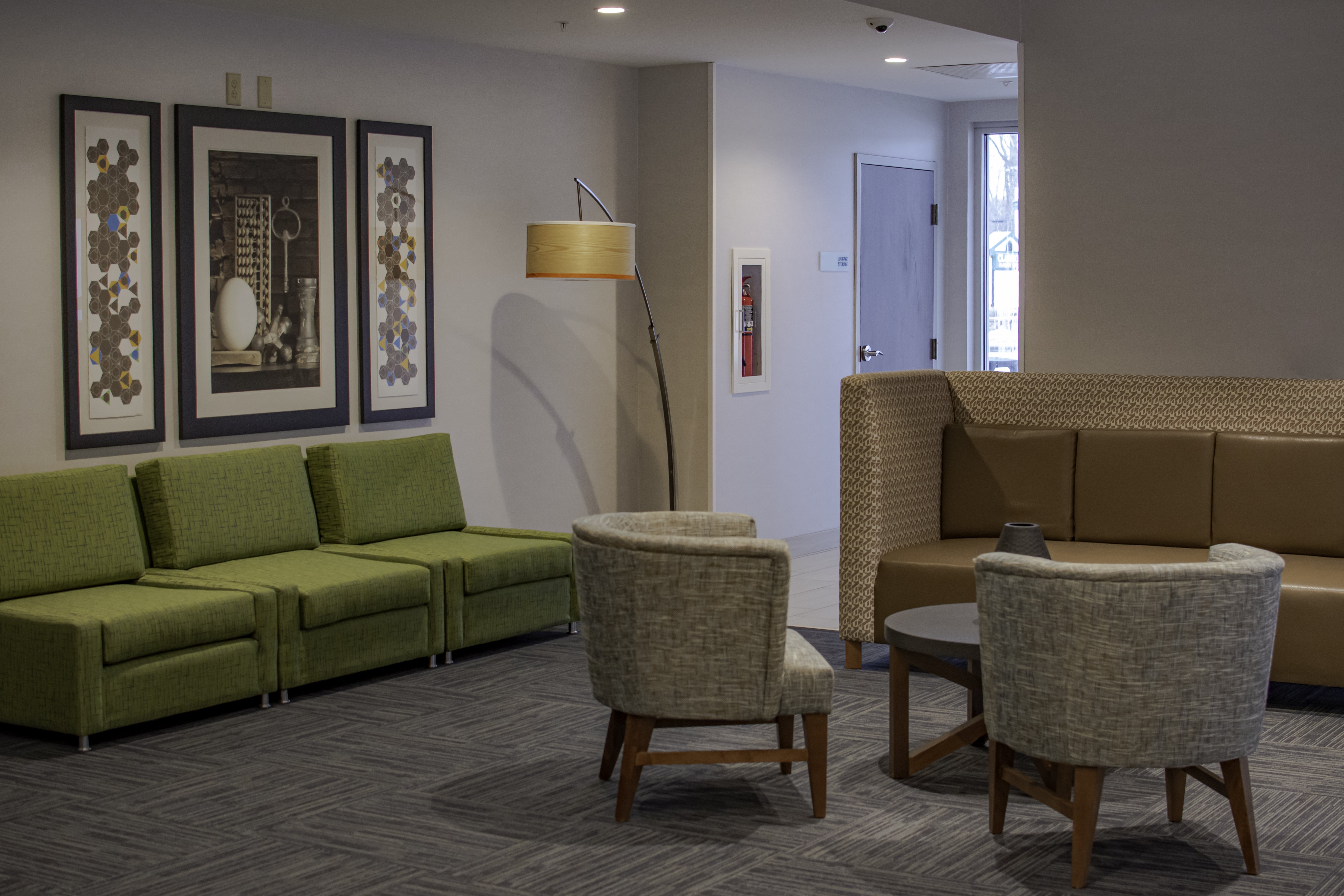 Holiday Inn Express & Suites Tonawanda - Buffalo Area 41/58