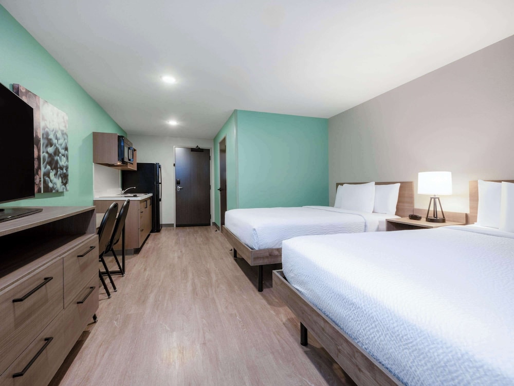 ECHO Suites Extended Stay by Wyndham Madison 30/53