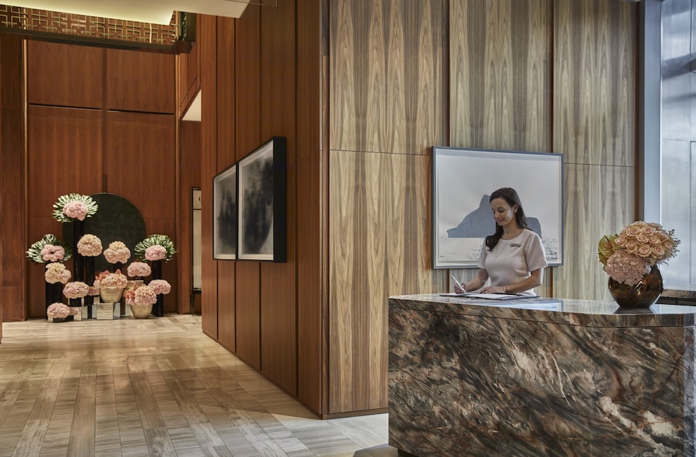 Four Seasons Hotel Toronto 2/44