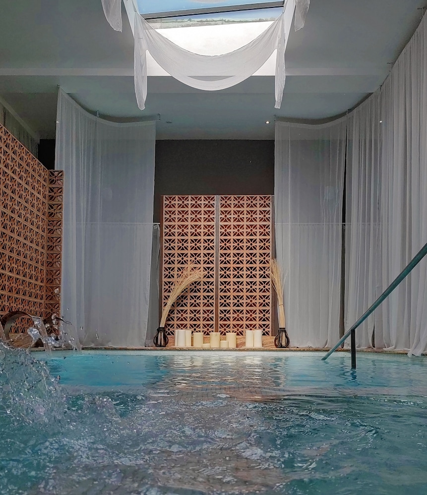 Alesia Hotel 23/52