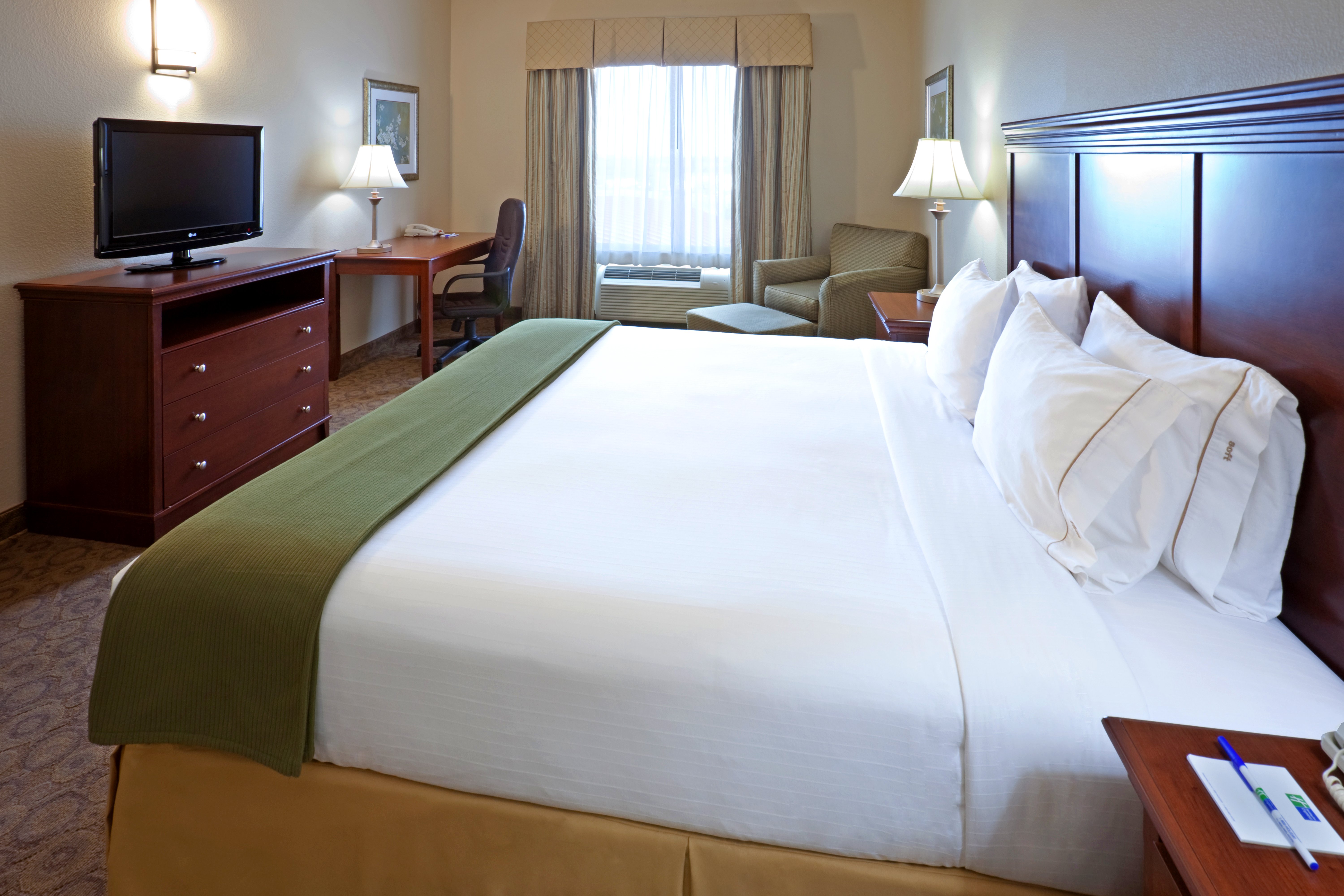 Holiday Inn Express Hotel And Suites Cedar Hill 20/69