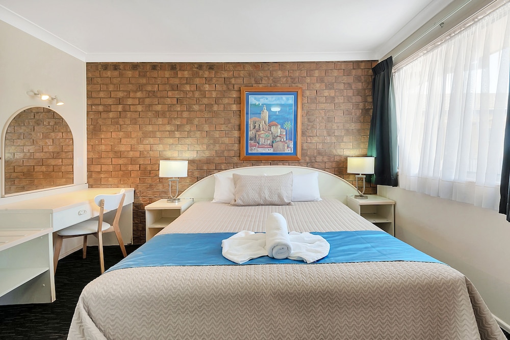 Leichhardt Motor Inn 10/69