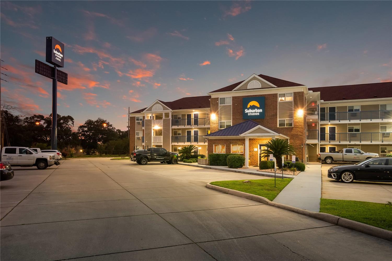 Suburban Studios Biloxi North Area 39/45