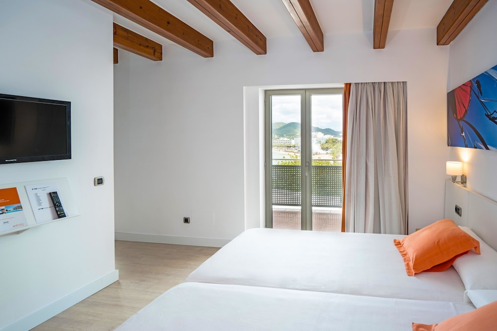 THB Ocean Beach - Adults Only 21/50