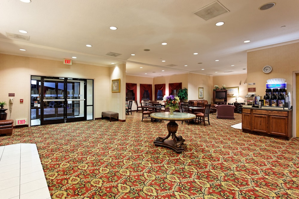 Holiday Inn Express Metropolis 26/43