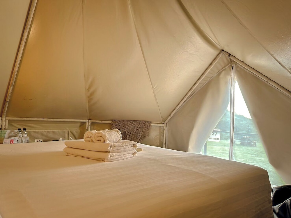 MEKONG, SUPERIOR, TENT