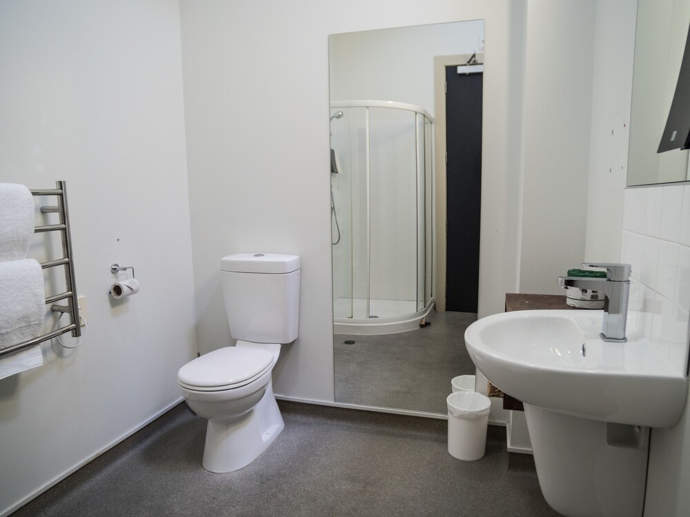 U Boutique Hotel Wellington, SureStay Collection by BW 61/68