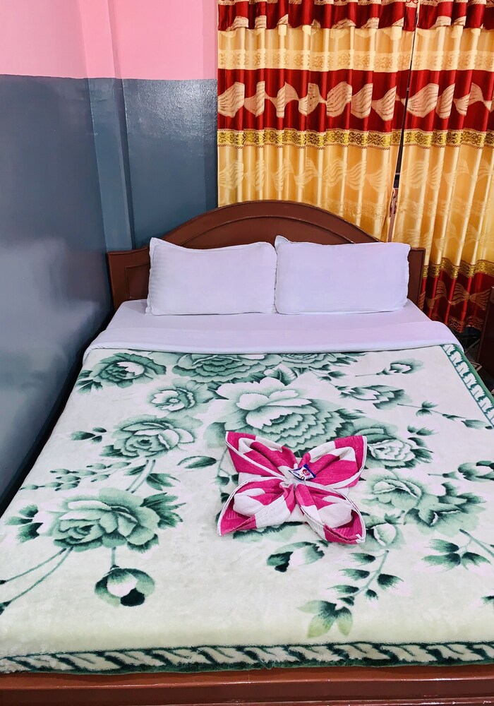 Mount Blue Tourist Hostel 12/23