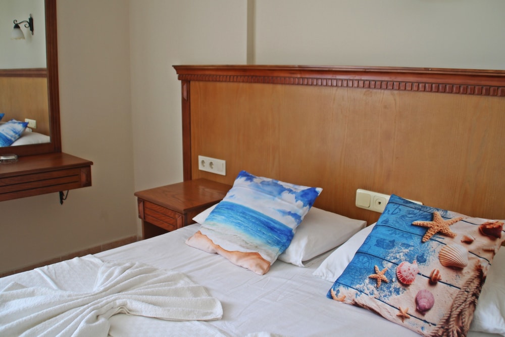 استوديو بسريرين منفصلين بإطلالة على البحر بغرفة نوم واحدة، Rosy Suites Hotel 5/6