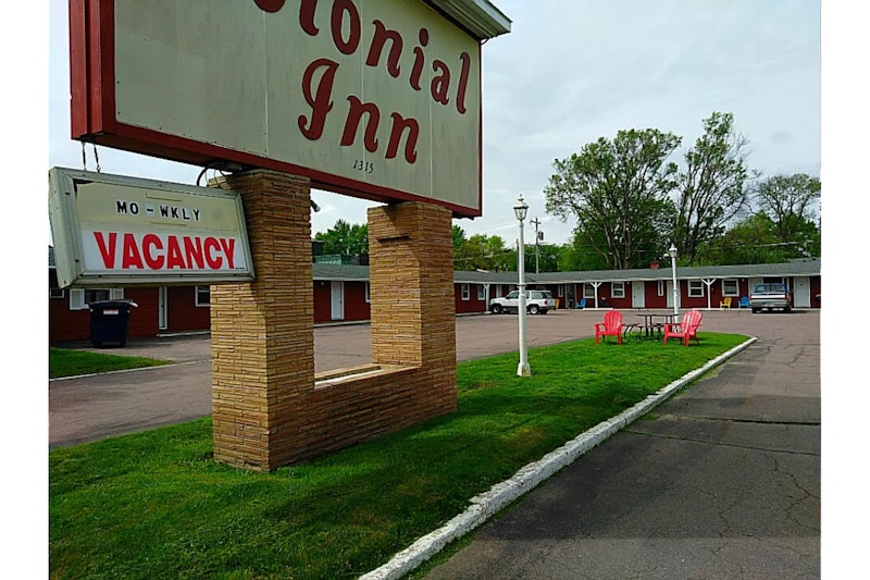 Colonial Inn Extended Stay By OYO New Ulm 7/7