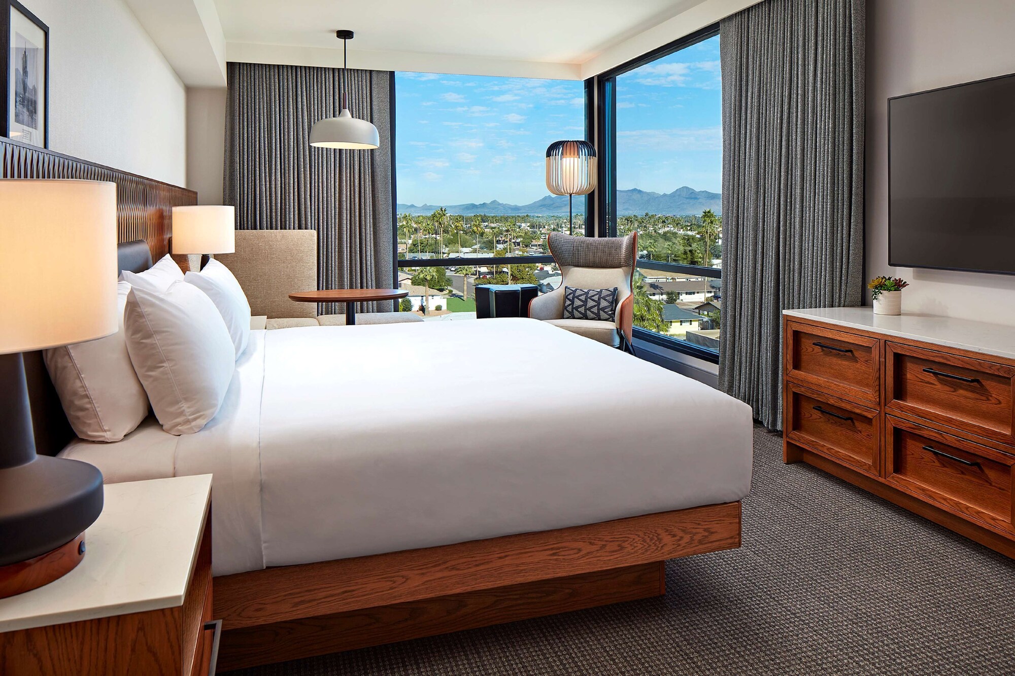 Pinnacle, Suite, King Bed, Accessible