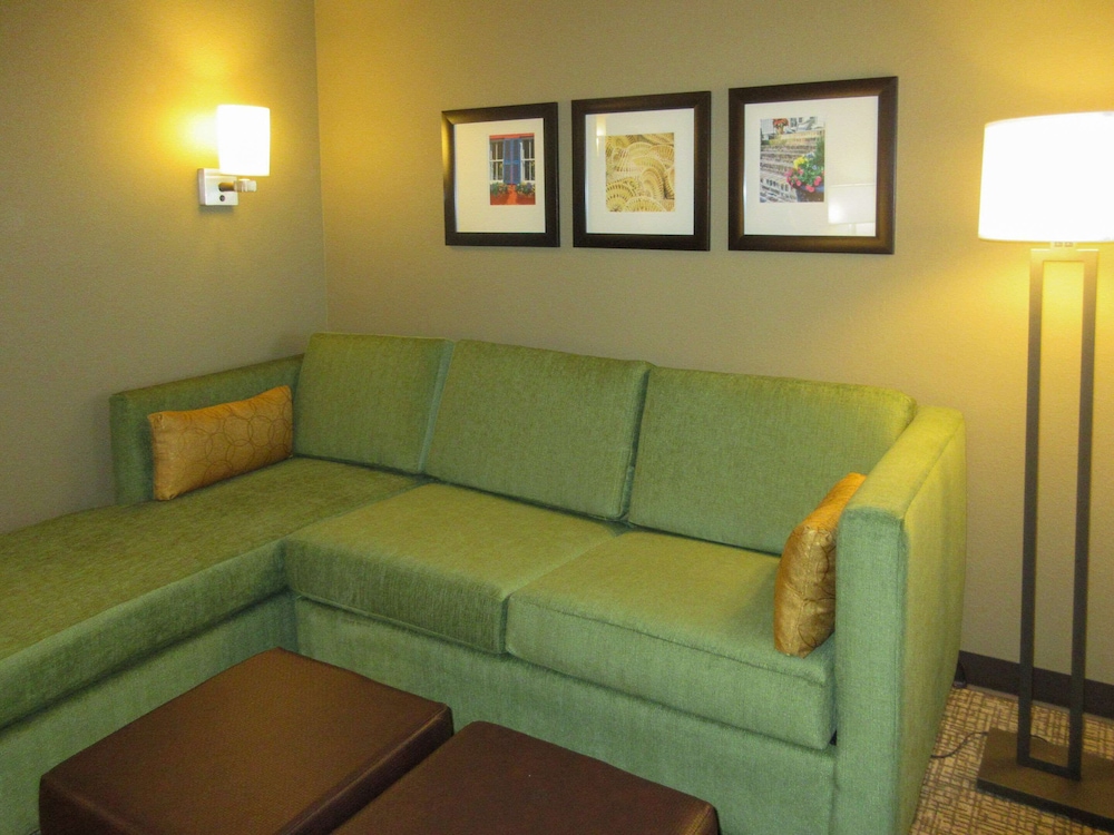 Comfort Suites Summerville 7/19