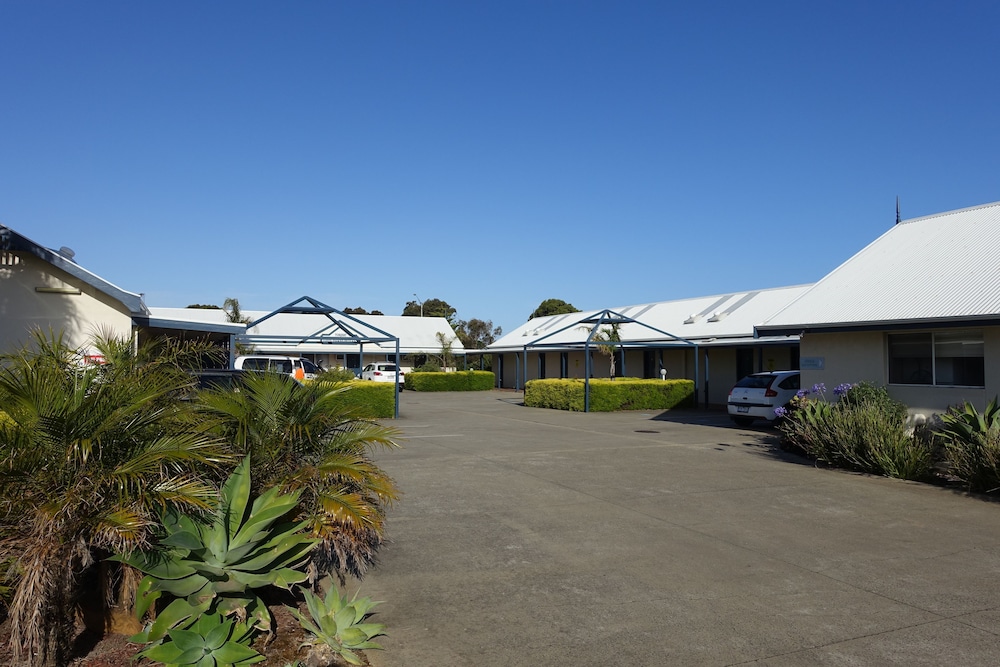 Torquay Tropicana Motel 46/49