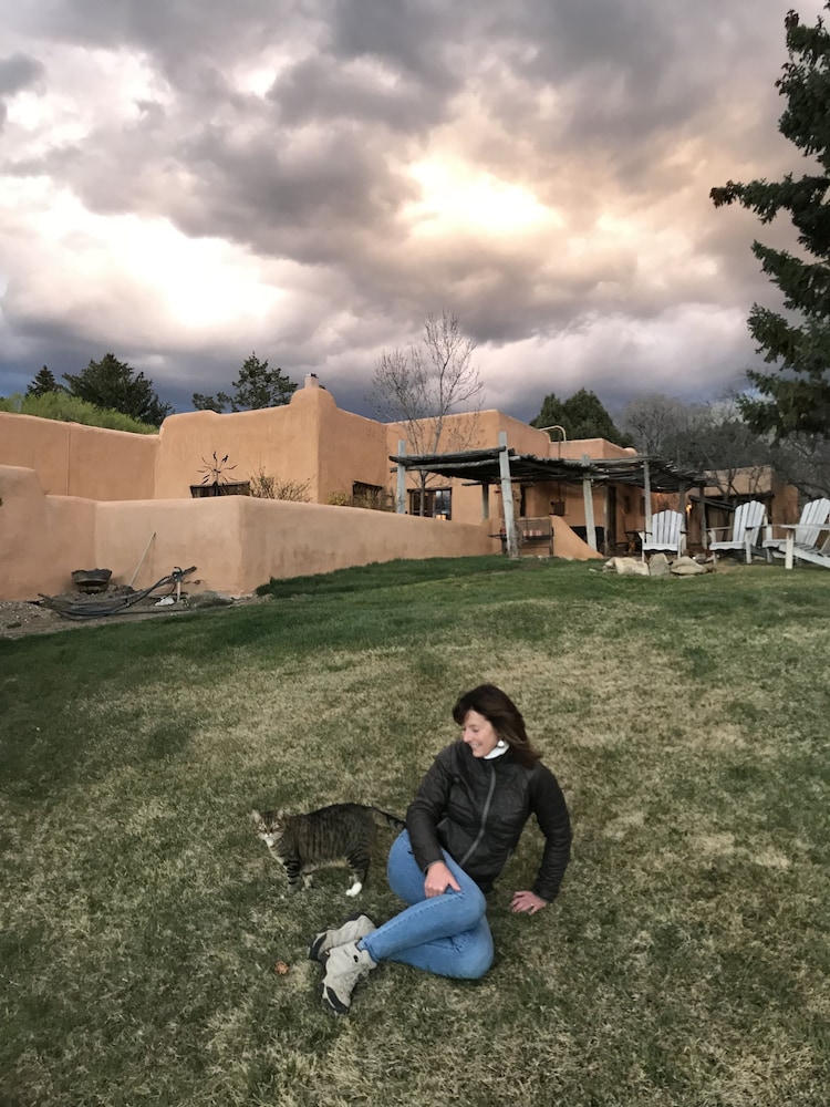 Old Taos Guesthouse Bed and Breakfast 43/69