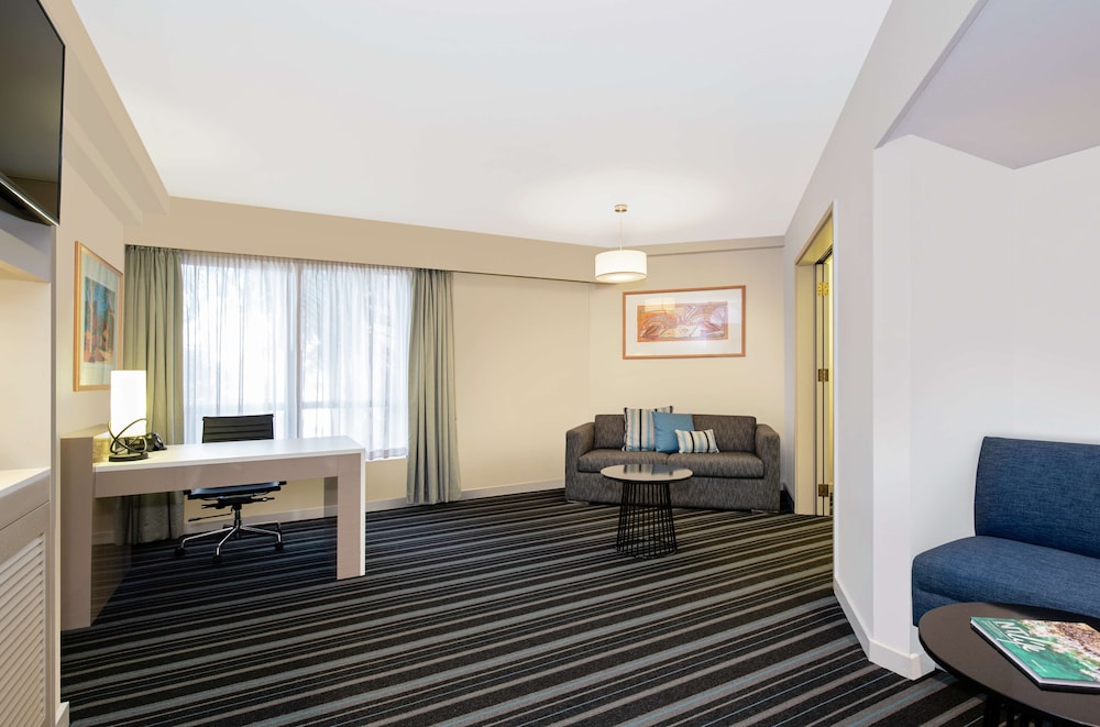 DoubleTree by Hilton Darwin Esplanade 43/70