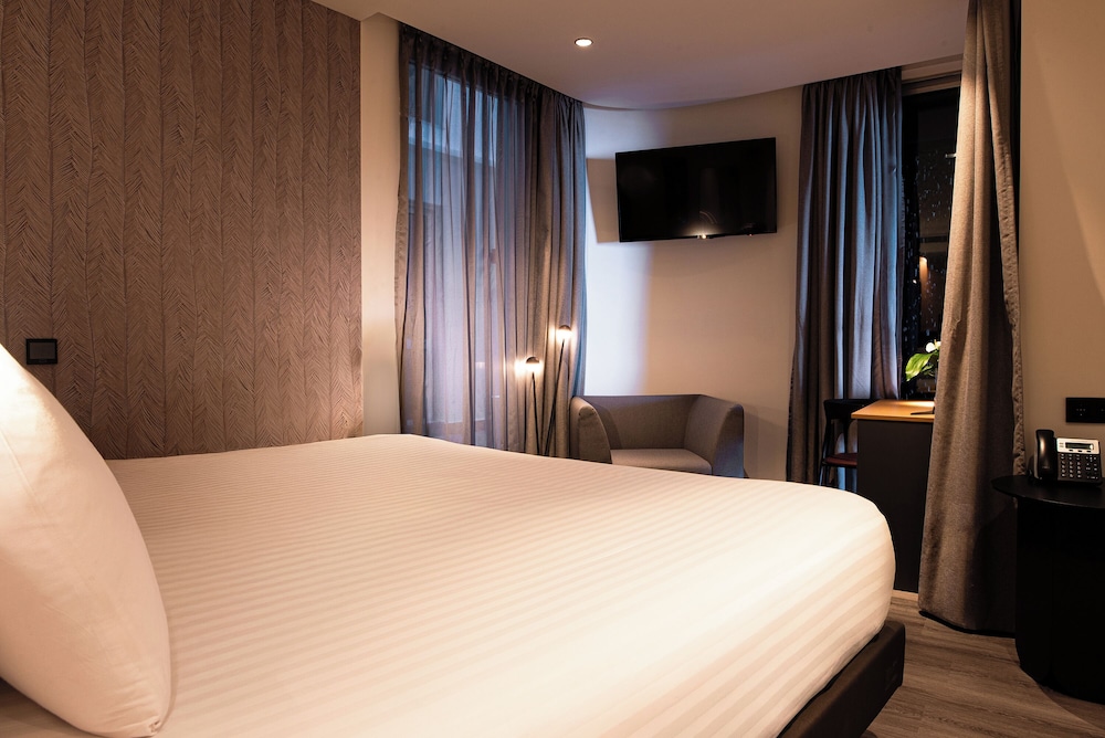 Standard, Double Bed