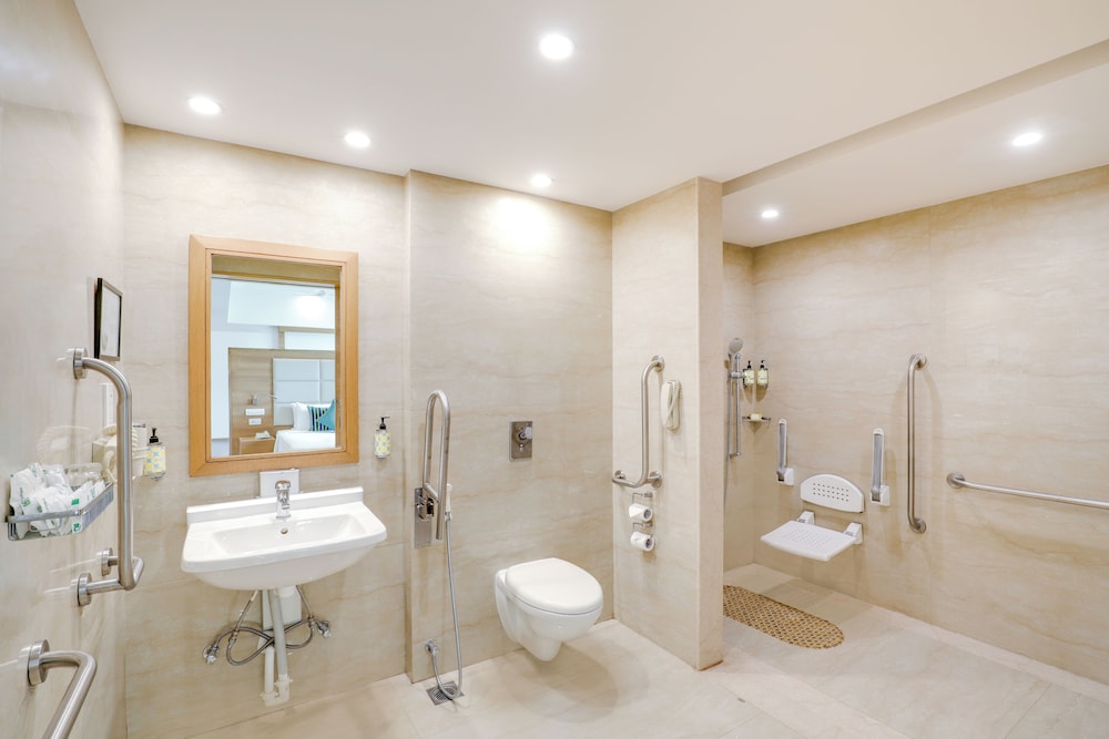 LEMON TREE HOTEL, SECTOR 60, GURUGRAM 62/65