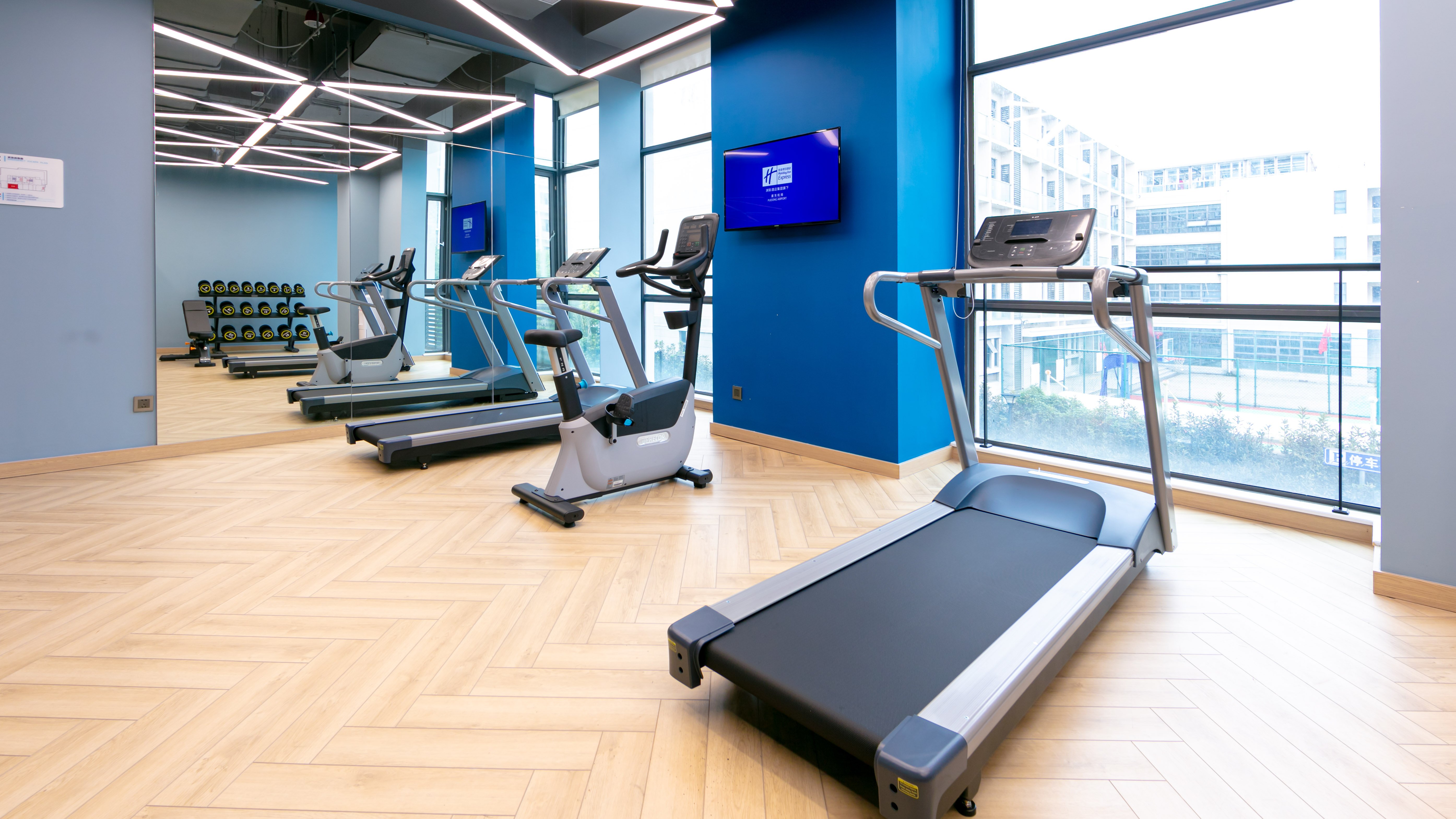 Holiday Inn Express Shanghai Pudong Airport 20/32