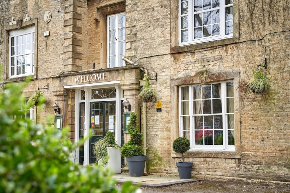 The Cotswold Gateway Hotel 20/25