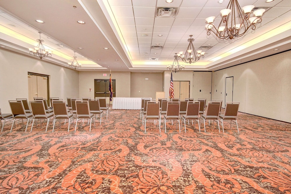 Hampton Inn & Suites Goodyear 46/69