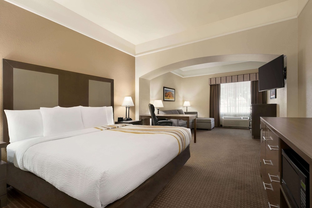 La Quinta Inn & Suites by Wyndham St. George 15/69