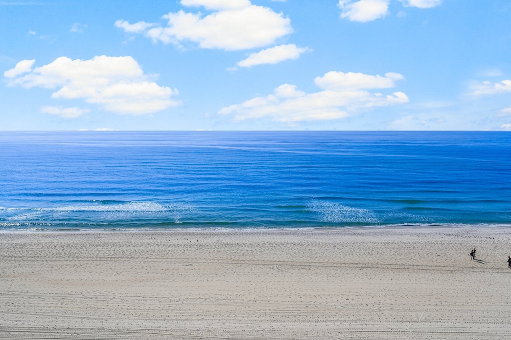 Sandpiper Beacon Beach Resort 41/50