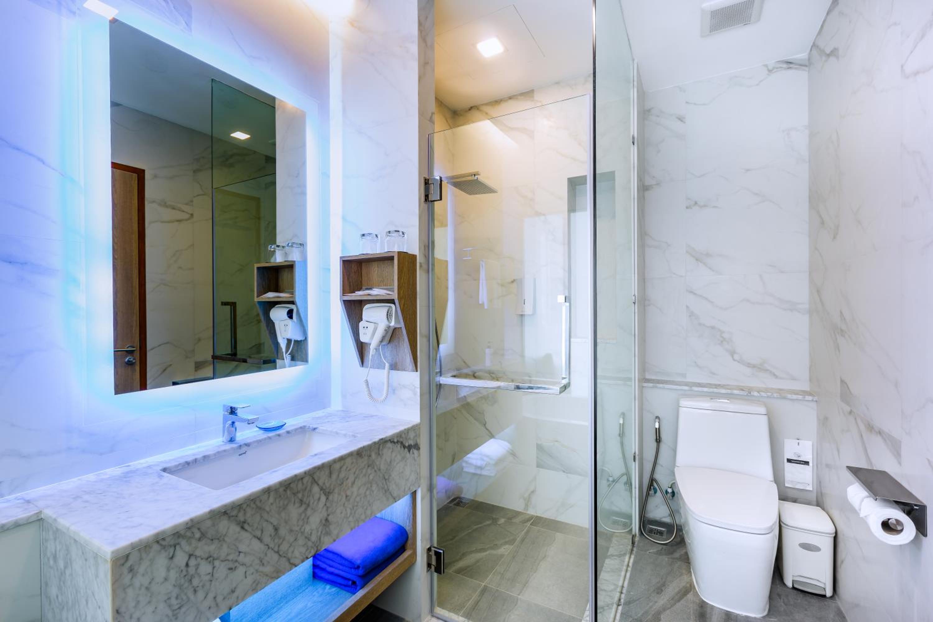 غرفة ديلوكس بسرير كينج بإطلالة على المسبح، Bluesotel Smart Krabi Aonang Beach Adults Only 7/10