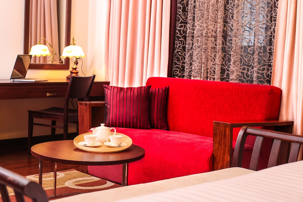 Salana Bouqitue Hotel 25/37