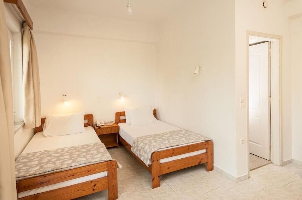 BASIC, DOUBLE OR TWIN BED