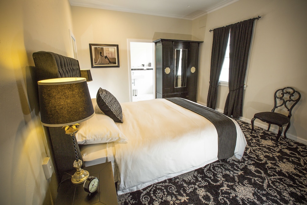 The Commercial Boutique Hotel 41/60