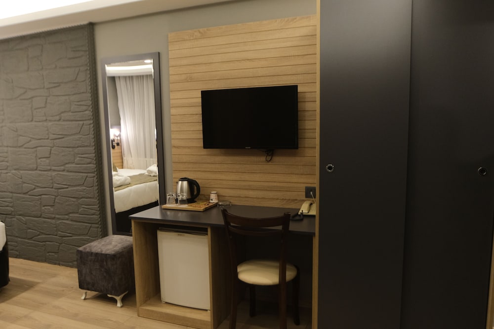 Cag Hotel 39/49