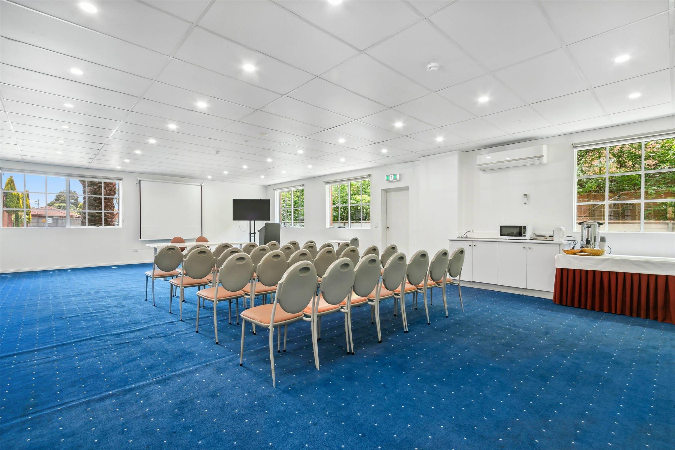 Comfort Hotel Dandenong 26/29