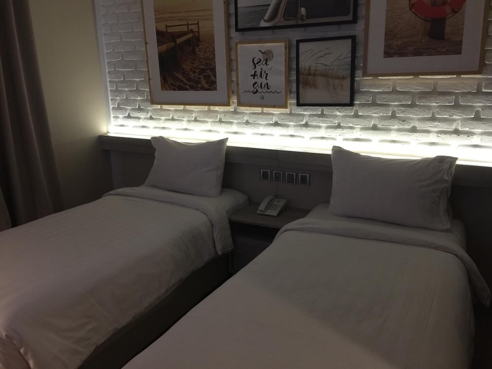 Expressia Hotel Makassar 10/54