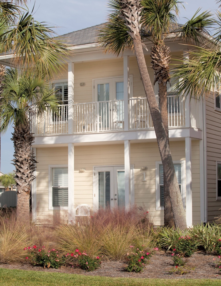 Beach Street Cottages in Miramar Beach - FL