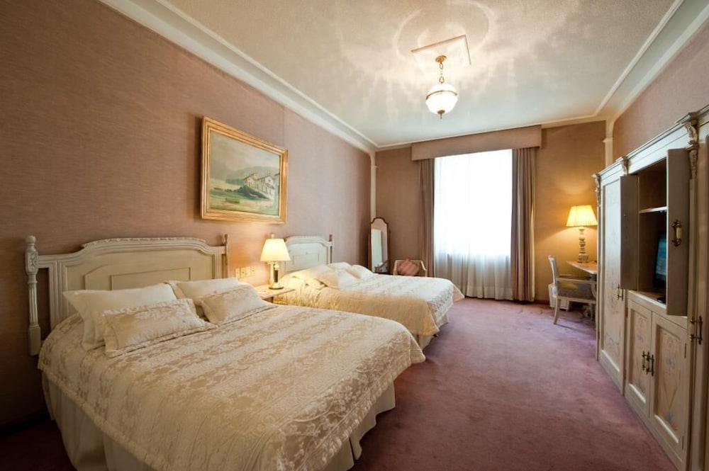 Master, Suite
