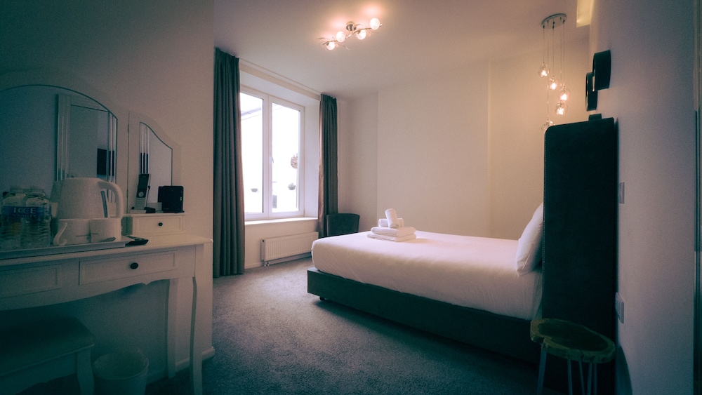 Deluxe Double with Terrace Garden View