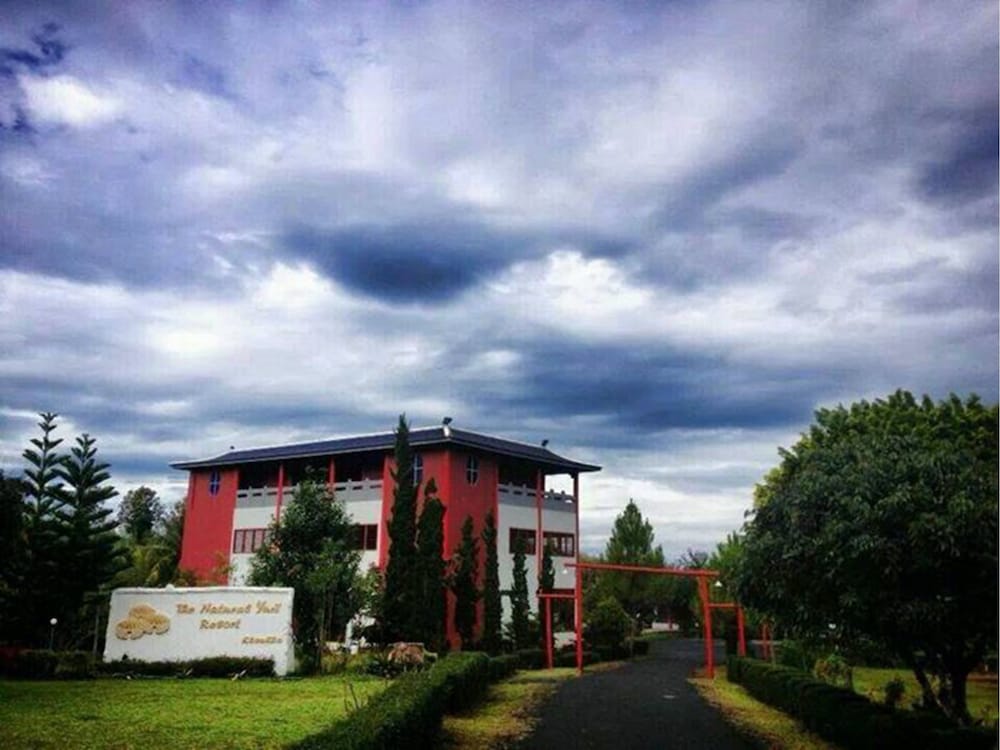 The Natural Yurt Resort At Khao Kho 1/50