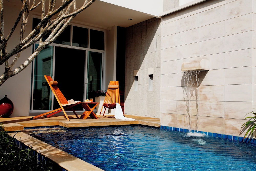 Two Villas Holiday Oxygen Style Bangtao Beach 8/18