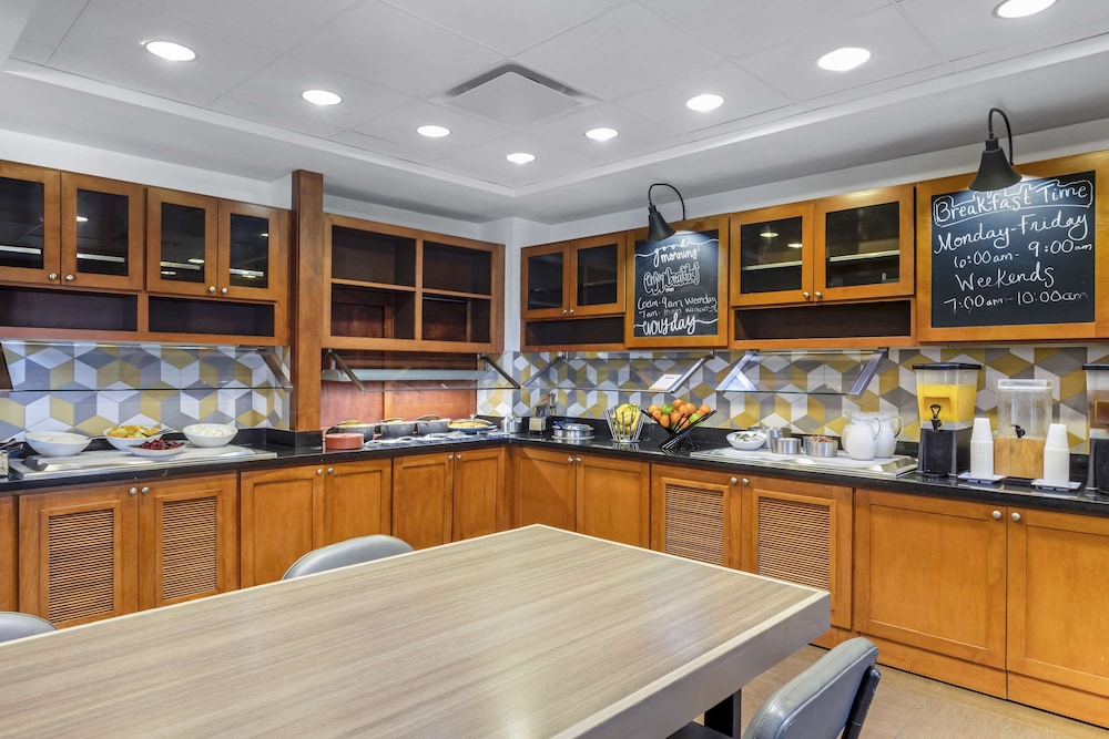 Hyatt Place Houston North 47/60