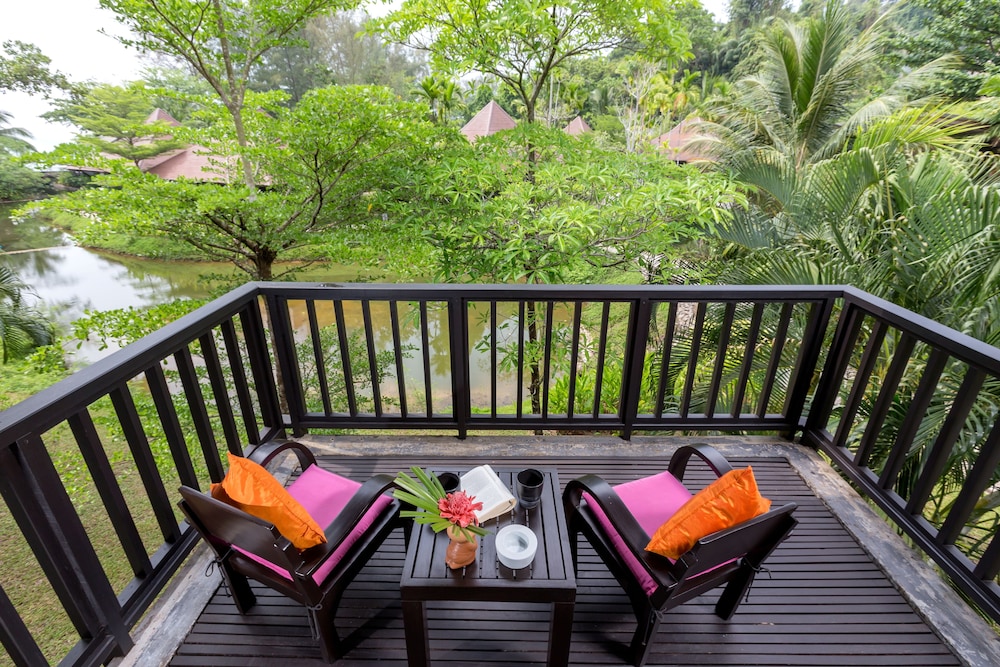 Khaolak Wanaburee Resort 61/73
