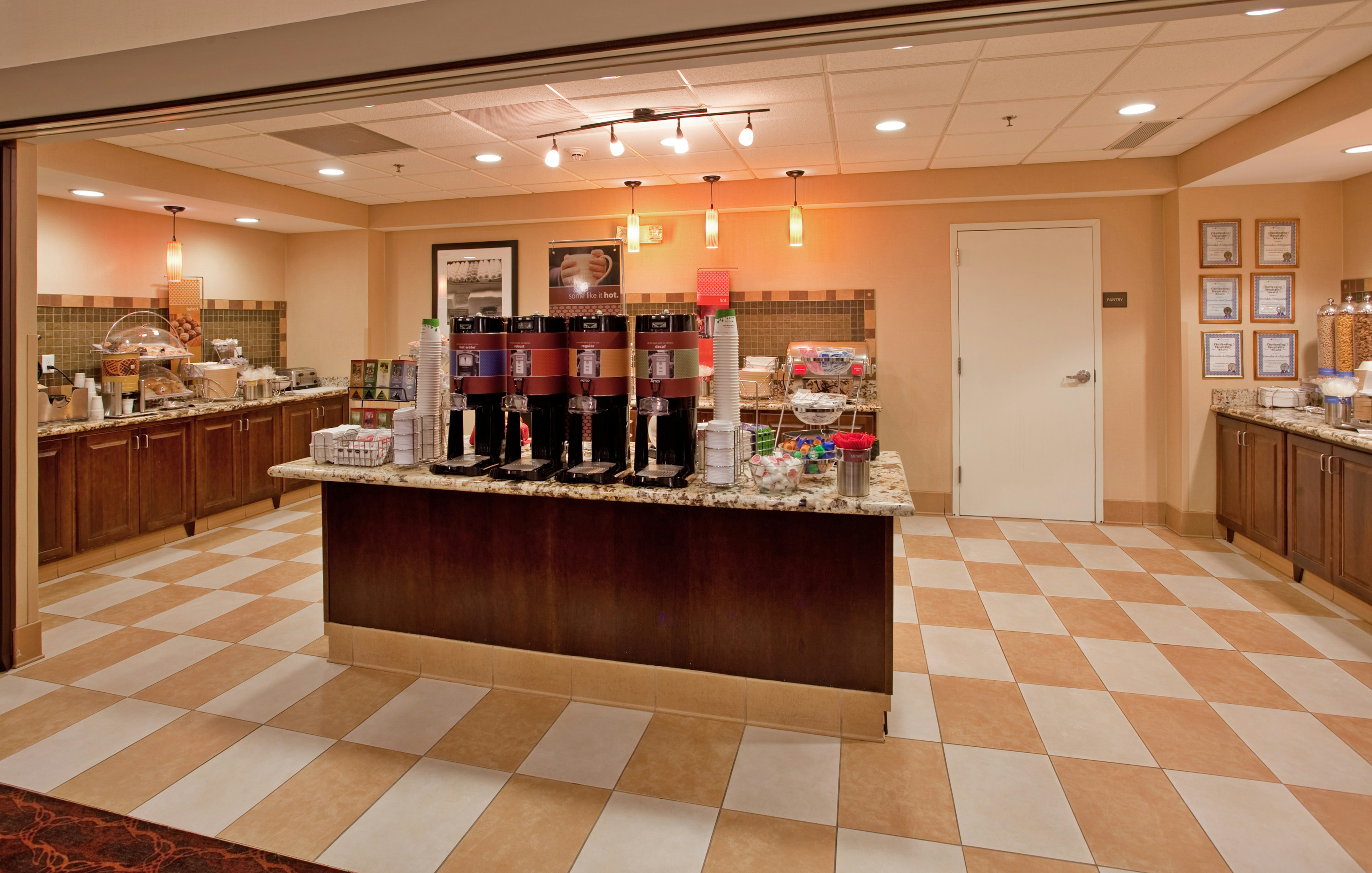 Hampton Inn Suites Watertown — photo 3