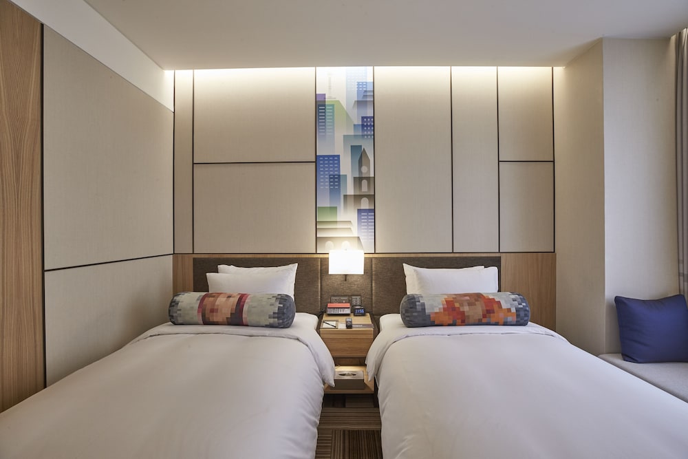 ALOFT SEOUL MYEONGDONG 10/24