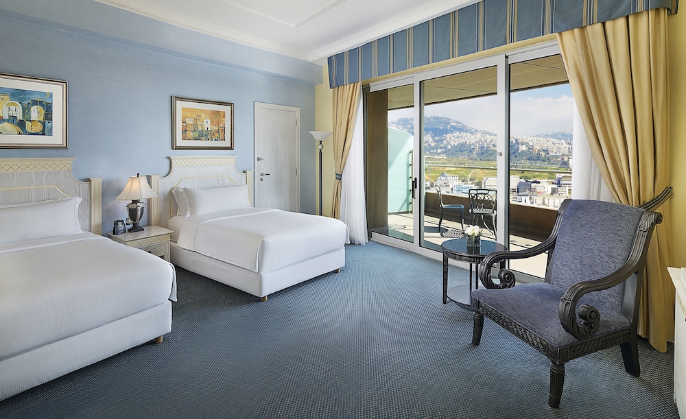 Al Habtoor Grand Hotel Beirut 12/50