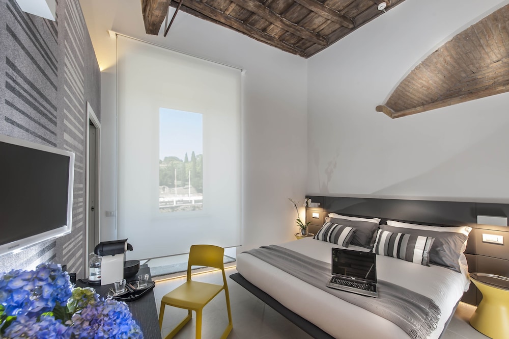 B&B First Floor 18/53