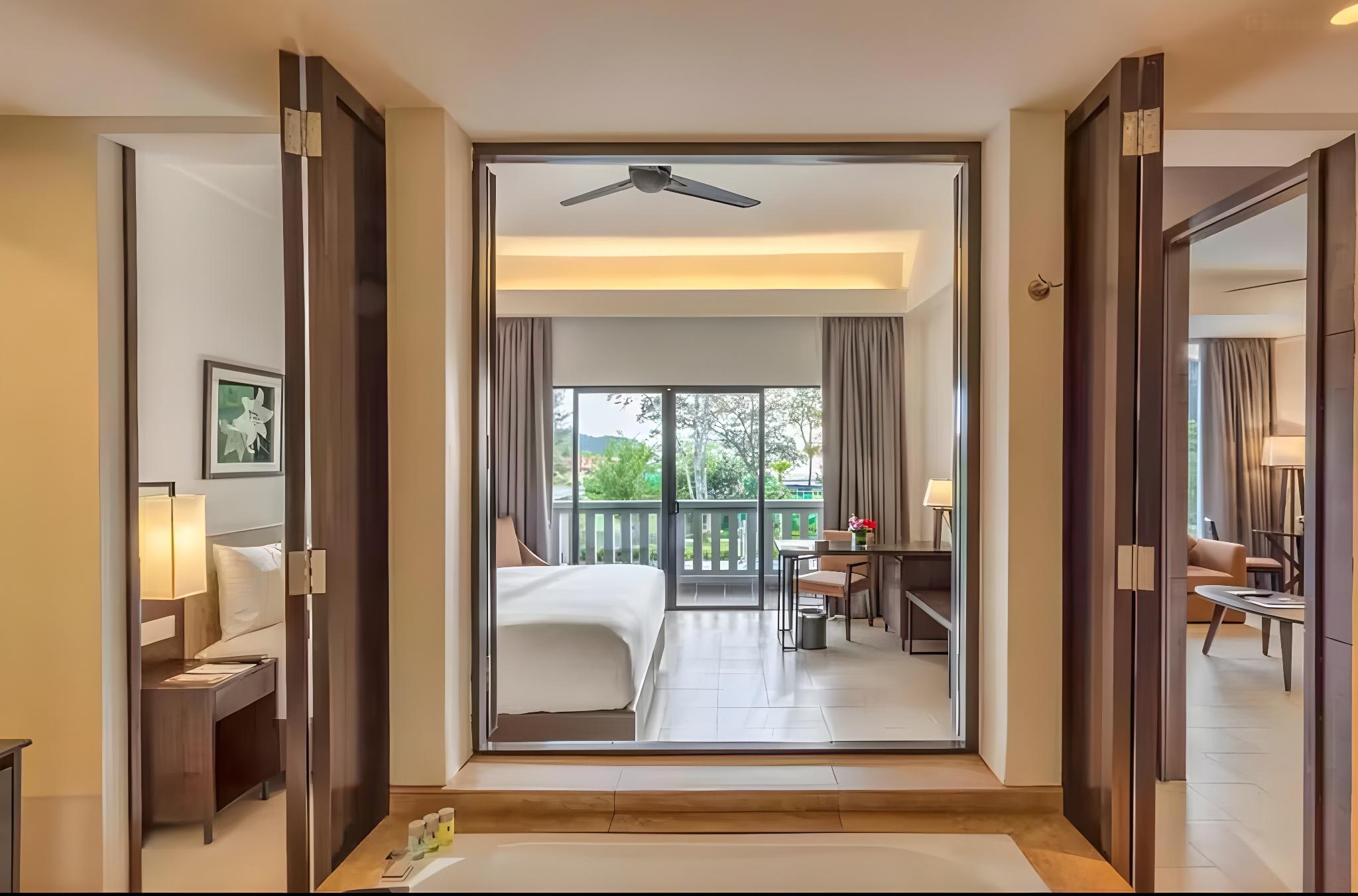 Family Suite, Pool Wing