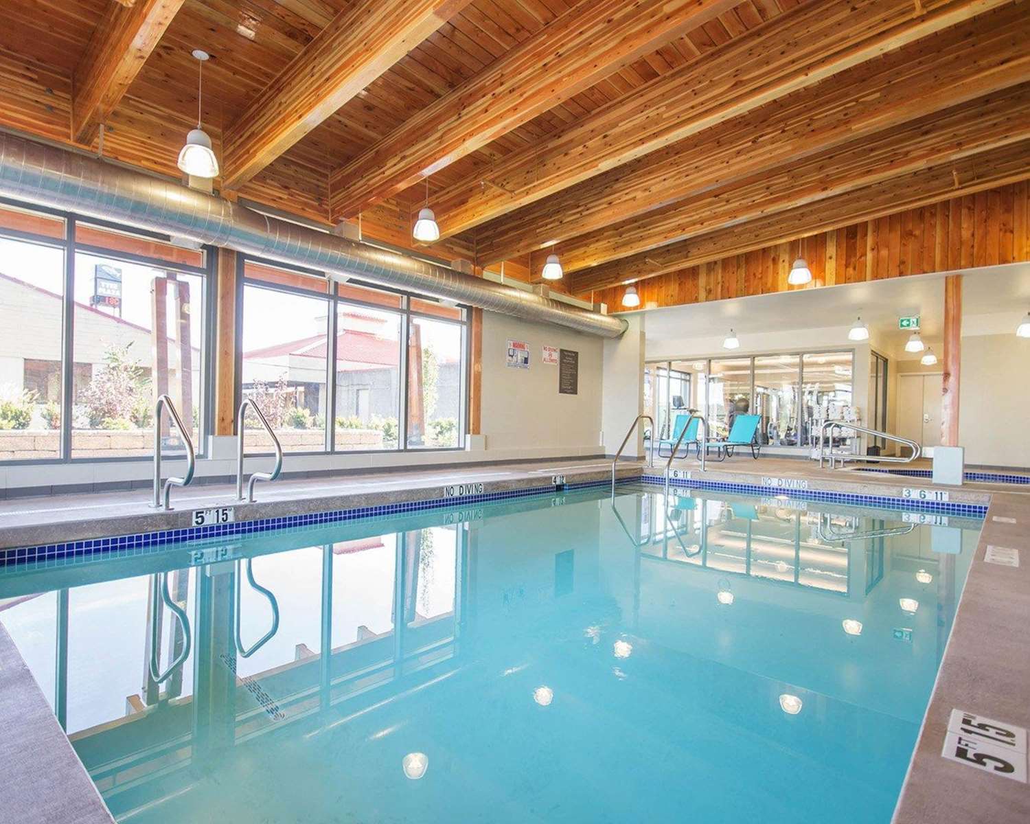 Comfort Inn & Suites Campbell River, BC 21/46