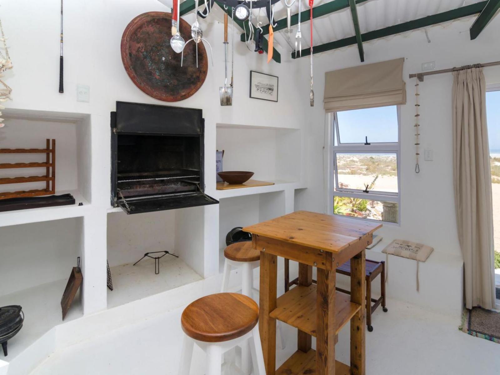 Beach Cottage Kleinzee 6/11