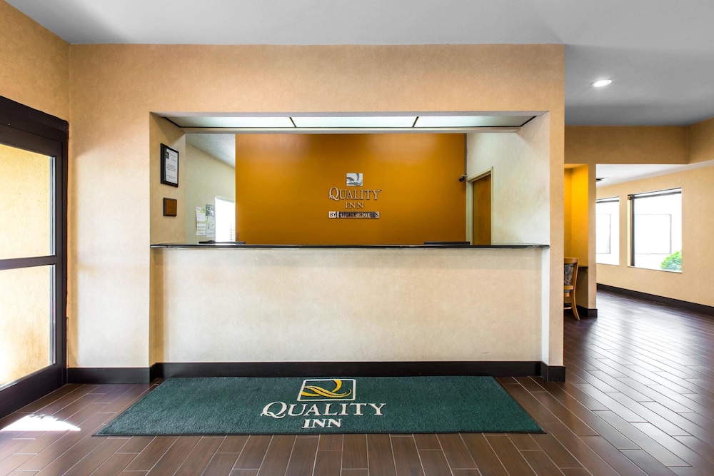 Quality Inn West Of Asheville 8/38