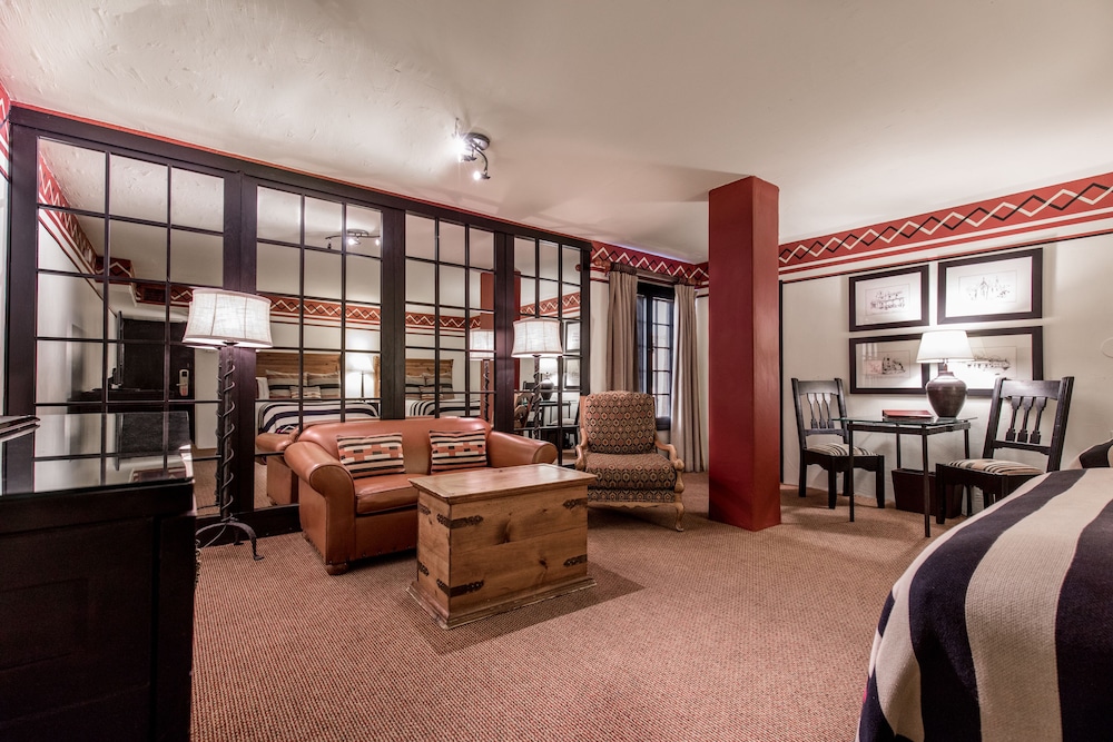 Inn And Spa At Loretto 24/42