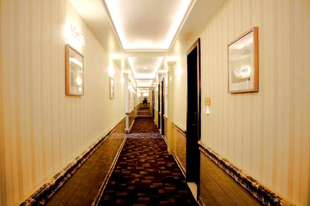 Pinnacle by Click Hotels, Lucknow 36/63